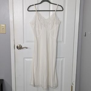 Vintage 50s Barbizon Crepe‎ Remarque Lace Trim White Slip Dress Size 14 Miss